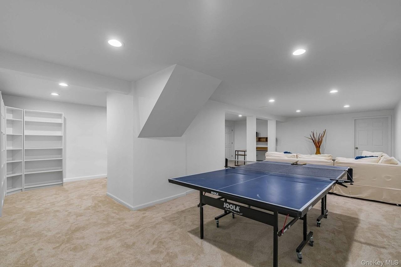 3 E Brook Rd - Photo 2 of 39