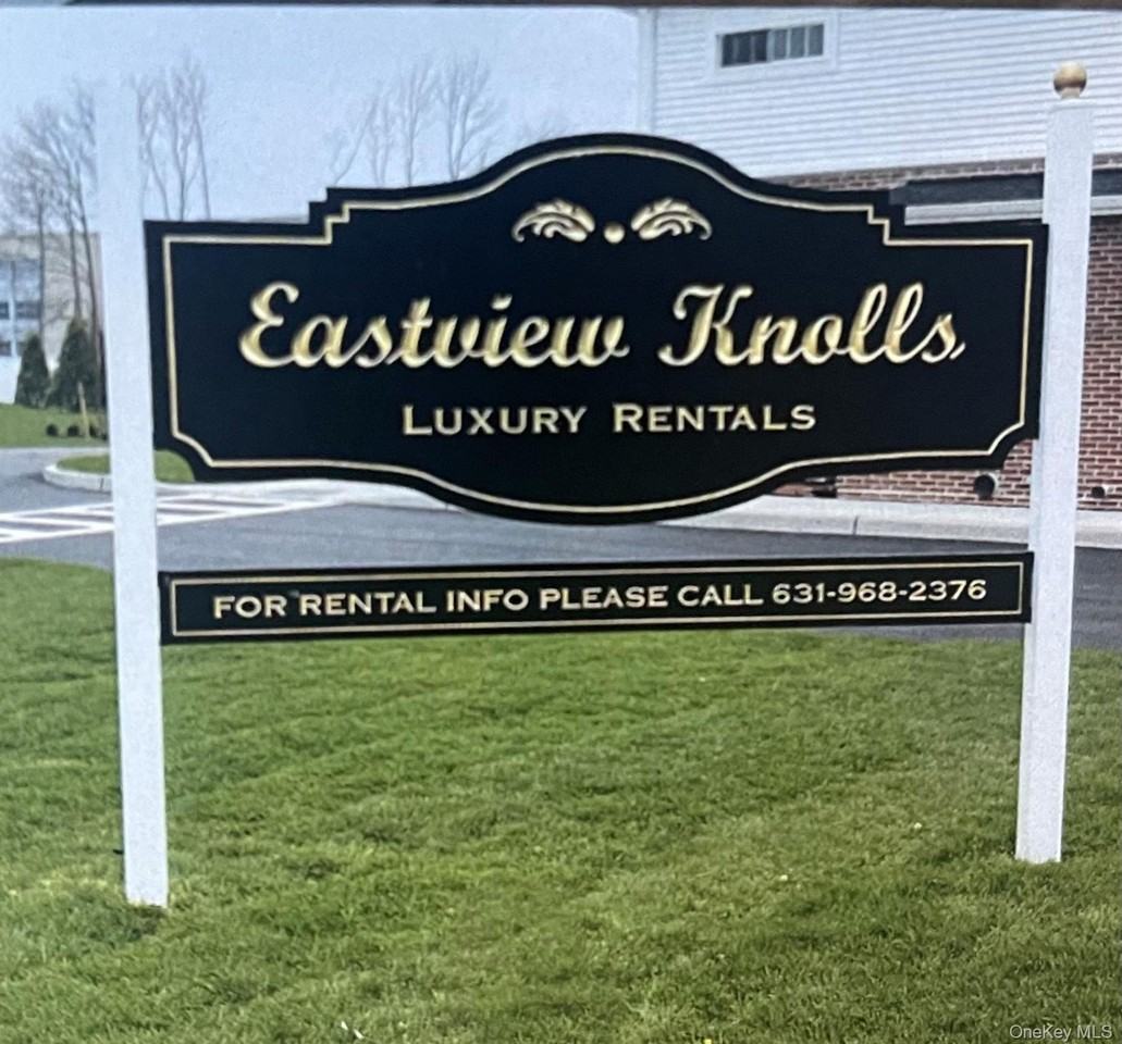 221 Eastview Dr #17