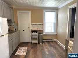 featured image of 118 Lake Ave #2