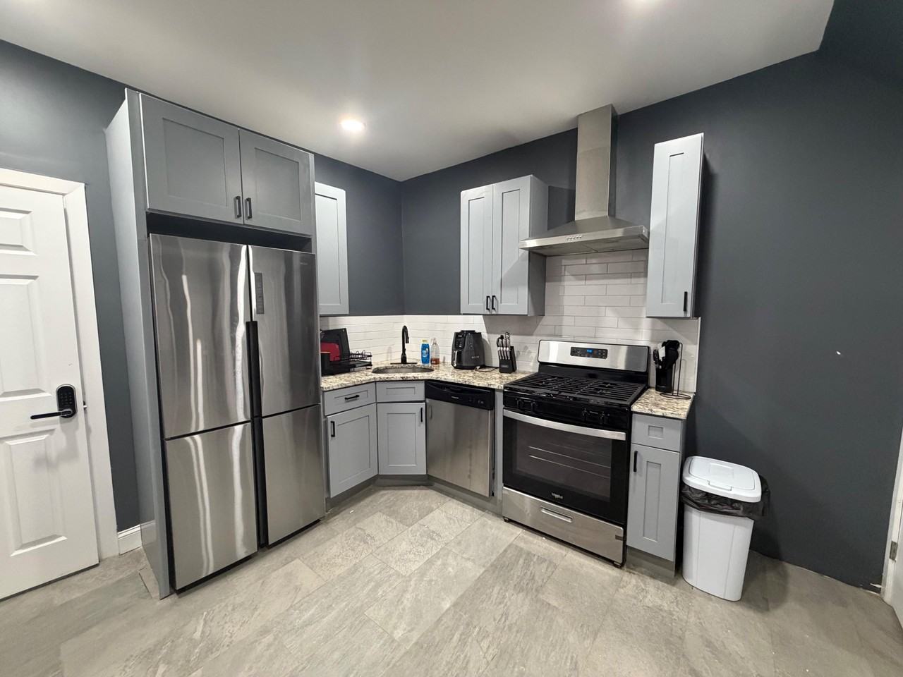 N 18th St - Photo 2 of 11