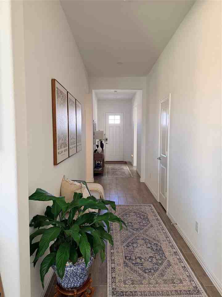 2929 Brainerd Dr - Photo 2 of 9