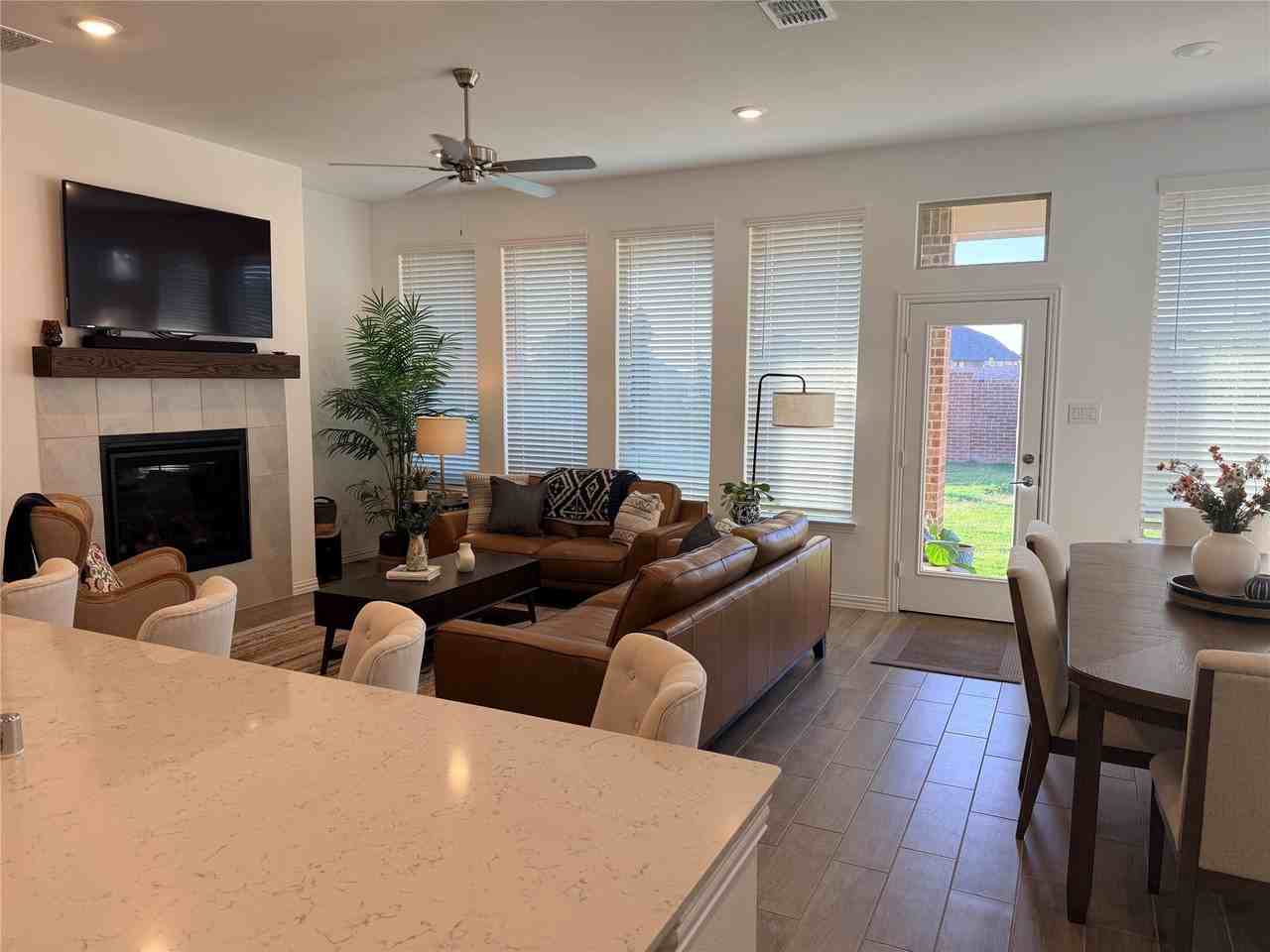 2929 Brainerd Dr - Photo 5 of 9