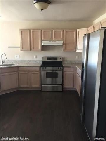 21716 N Lyon Trl - Photo 2 of 10