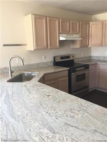21716 N Lyon Trl - Photo 3 of 10