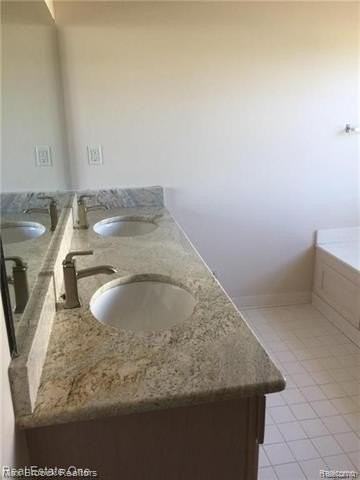 21716 N Lyon Trl - Photo 7 of 10
