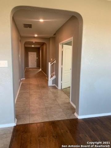 541 Landmark Gate - Photo 4 of 27