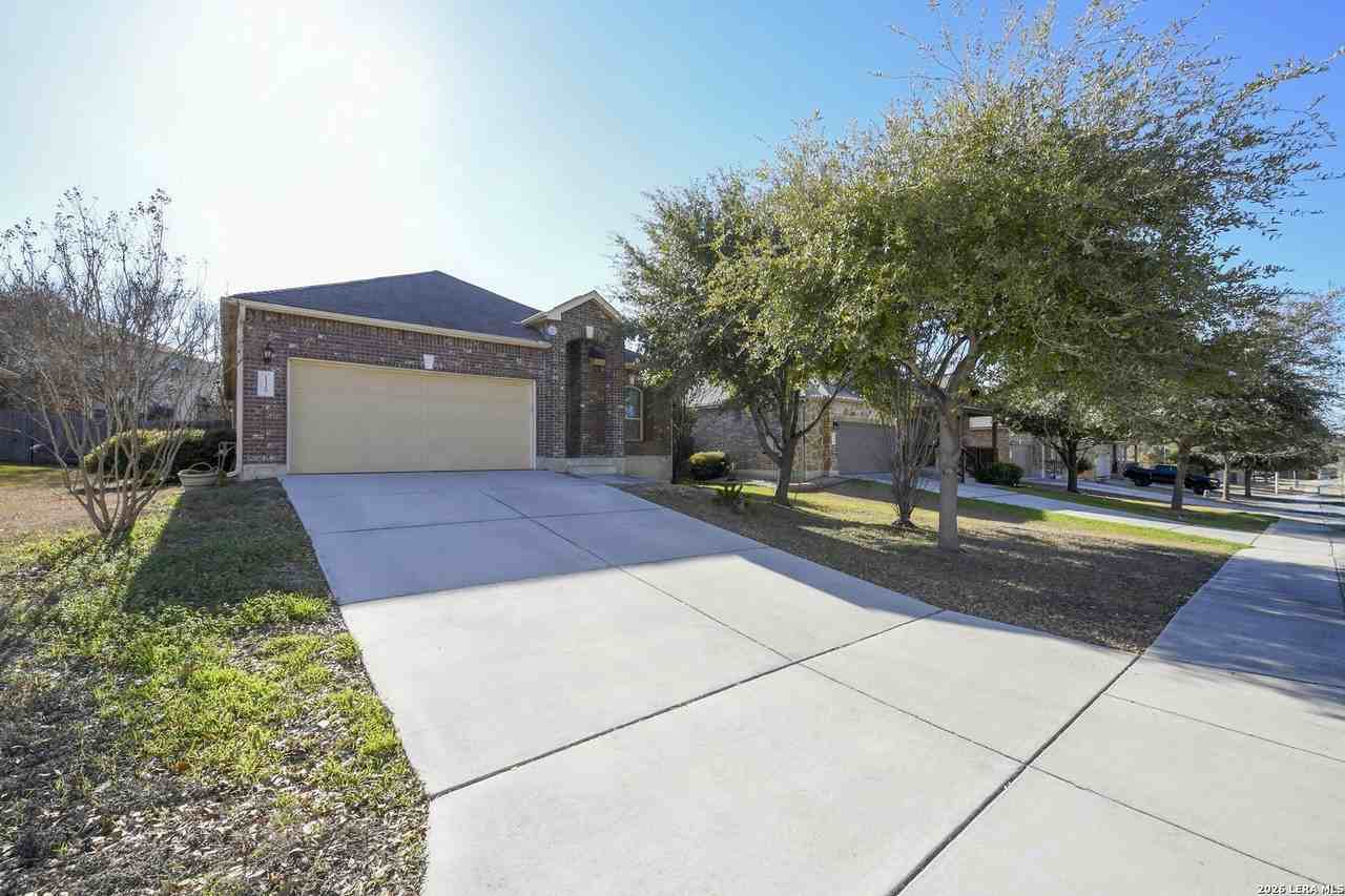 1128 Pelican Pl - Photo 4 of 26