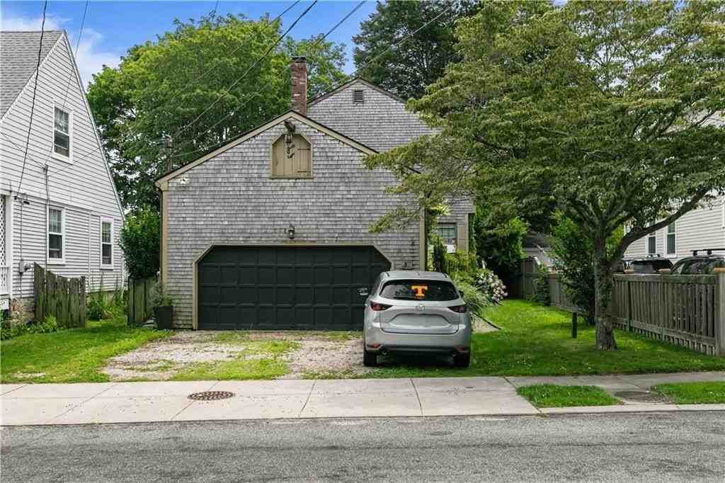 38 Harrison Ave #1