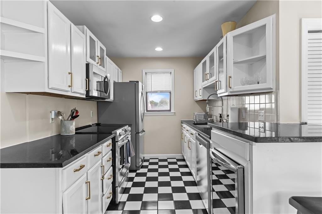 38 Harrison Ave #2 - Photo 6 of 21