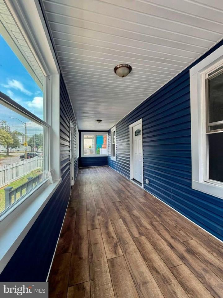 333 Washburn Ave - Photo 4 of 38