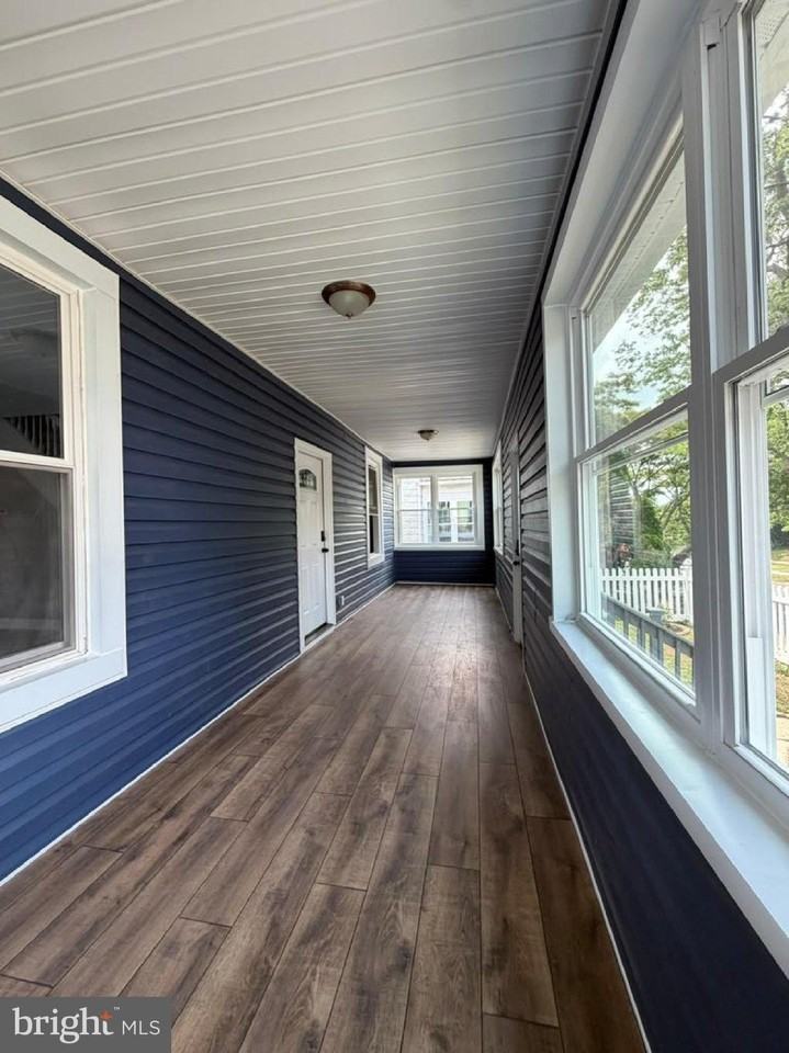 333 Washburn Ave - Photo 5 of 38