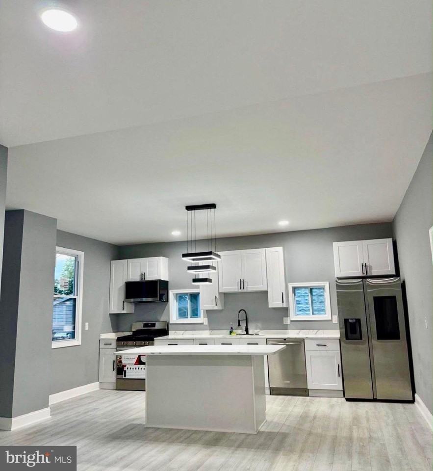 333 Washburn Ave - Photo 6 of 38