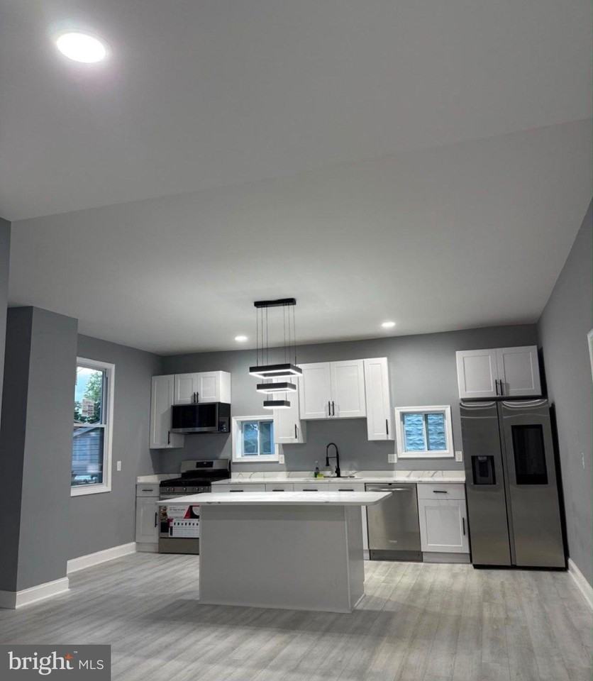 333 Washburn Ave - Photo 7 of 38