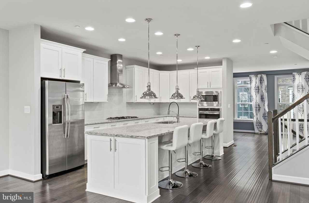 6012 Charles Xing - Photo 2 of 37