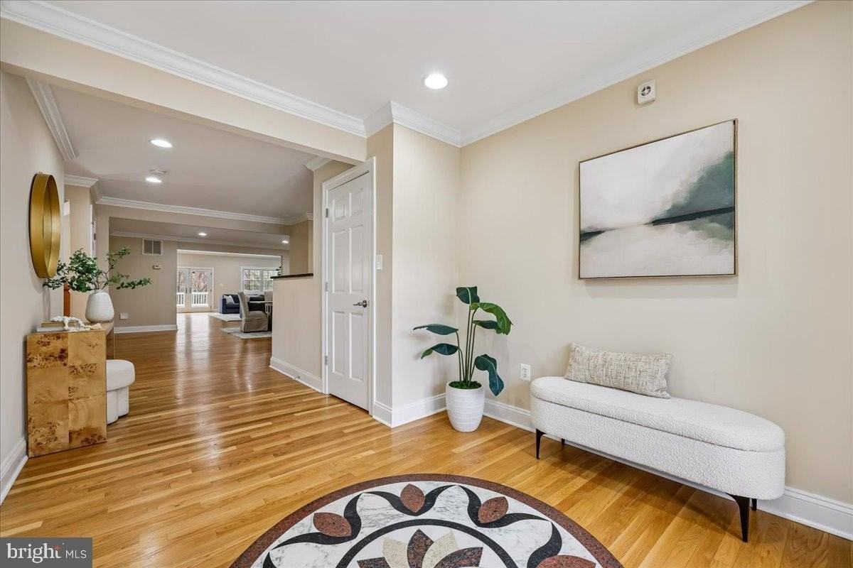 4902 Derussey Pkwy - Photo 6 of 50