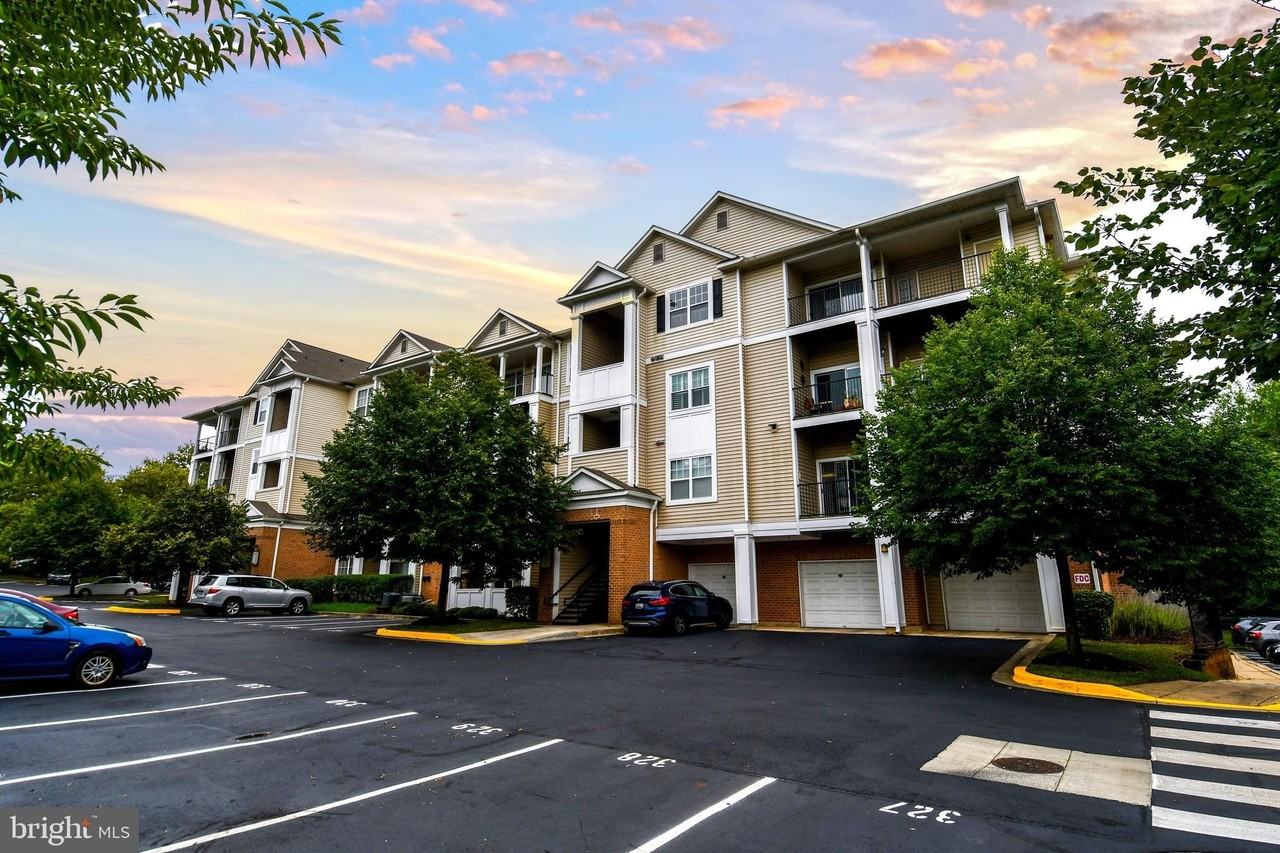 13502 Derry Glen Ct #202