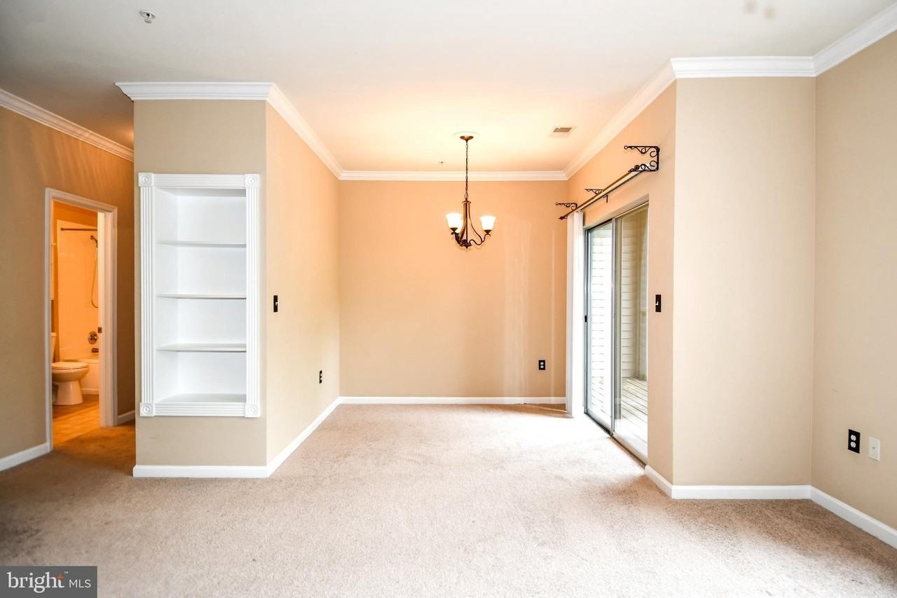 13502 Derry Glen Ct #202 - Photo 4 of 33