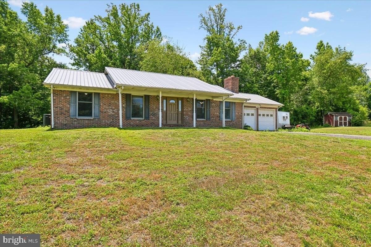 13245 Croom Rd - Photo 6 of 50