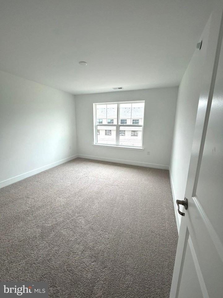 234 Cora Bergen Blvd - Photo 4 of 24