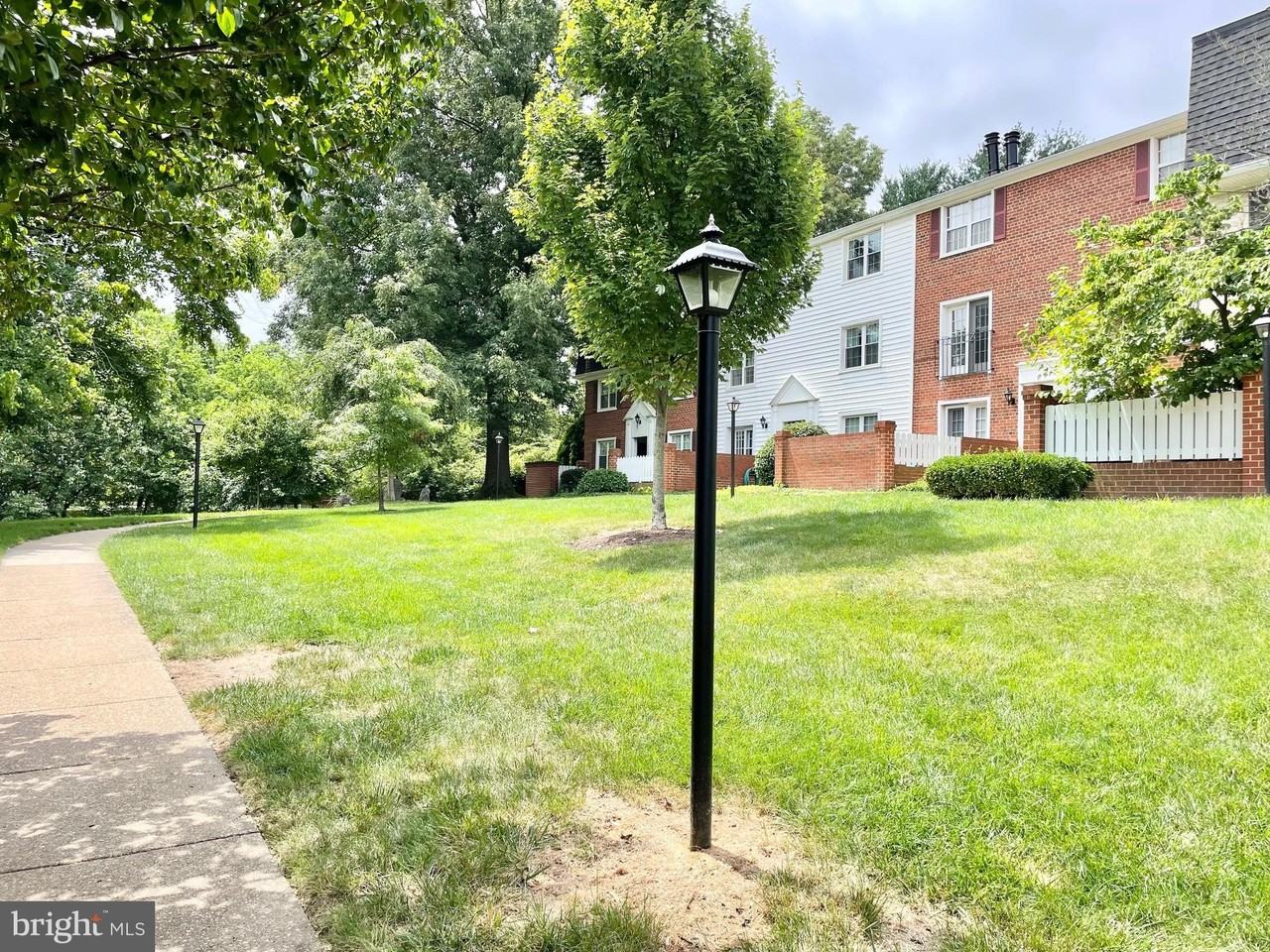 2713 S Walter Reed Dr #B - Photo 5 of 25