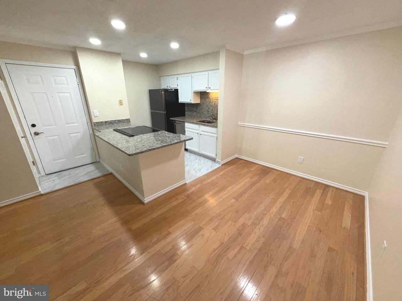 1534 Lincoln Way #204 - Photo 7 of 30