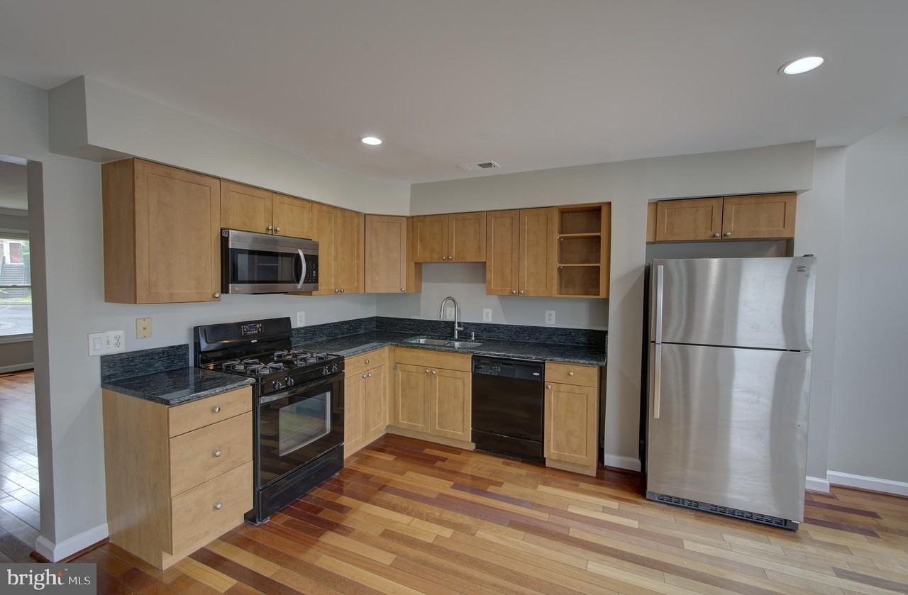 13826 Wakley Ct - Photo 3 of 22