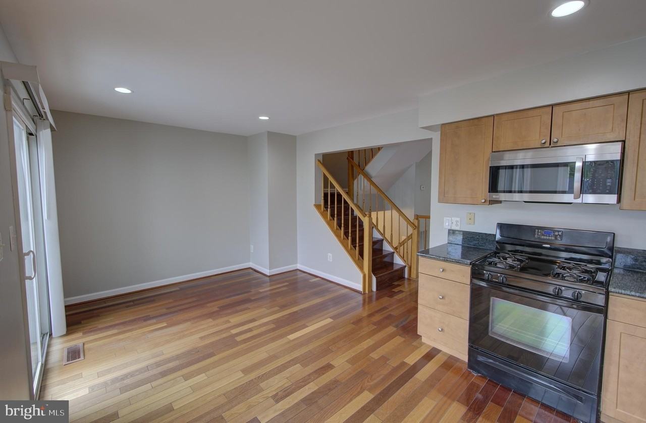 13826 Wakley Ct - Photo 4 of 22