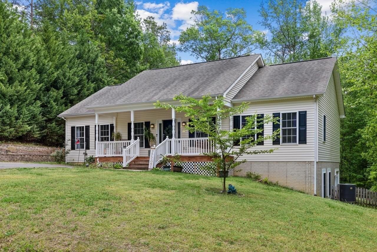7386 Monroe Dr - Photo 4 of 47