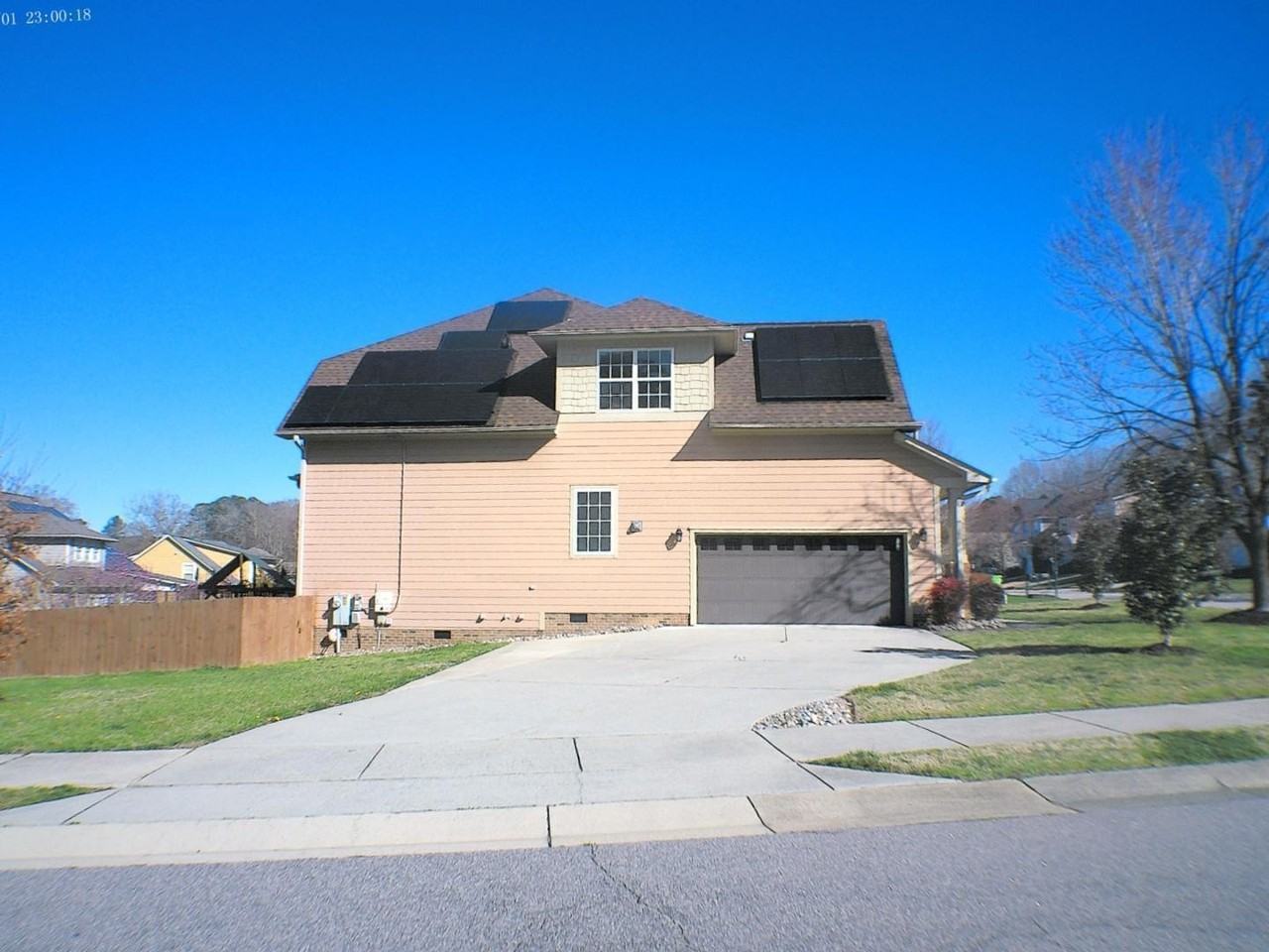 10109 Darling St - Photo 2 of 42
