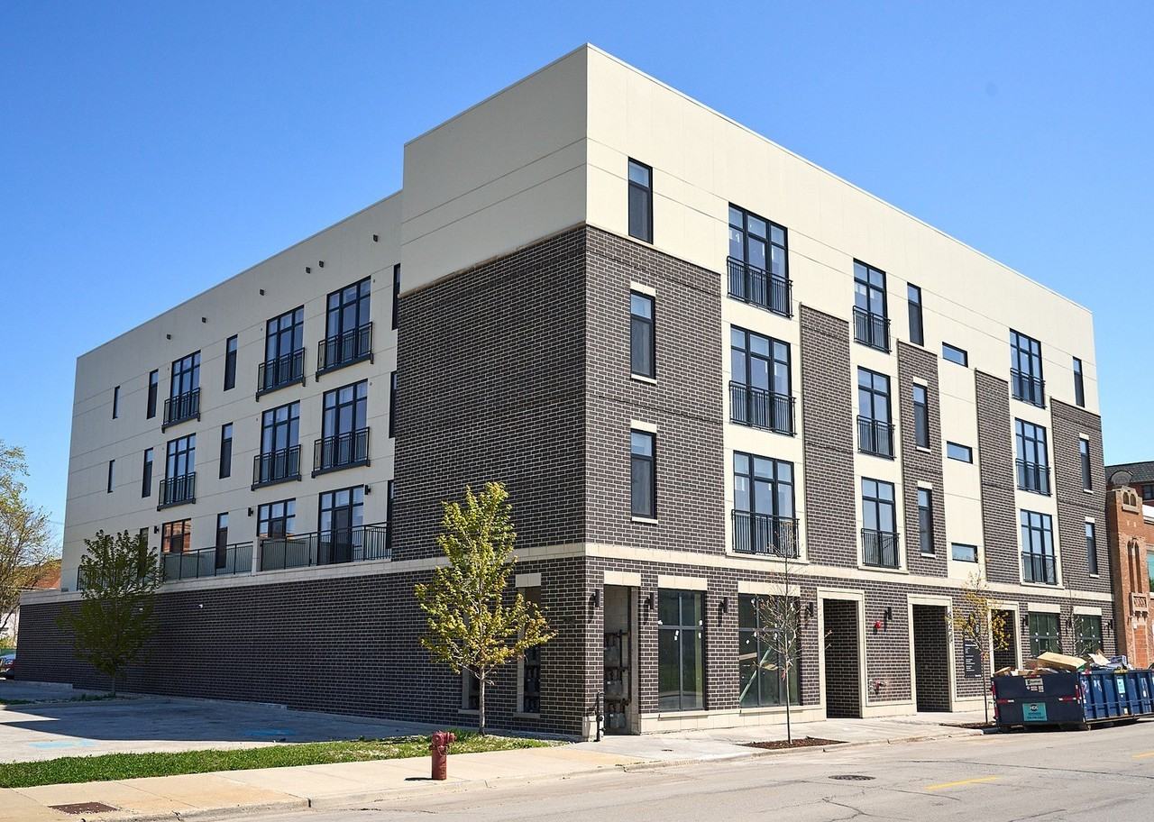 926 E 43rd St #309