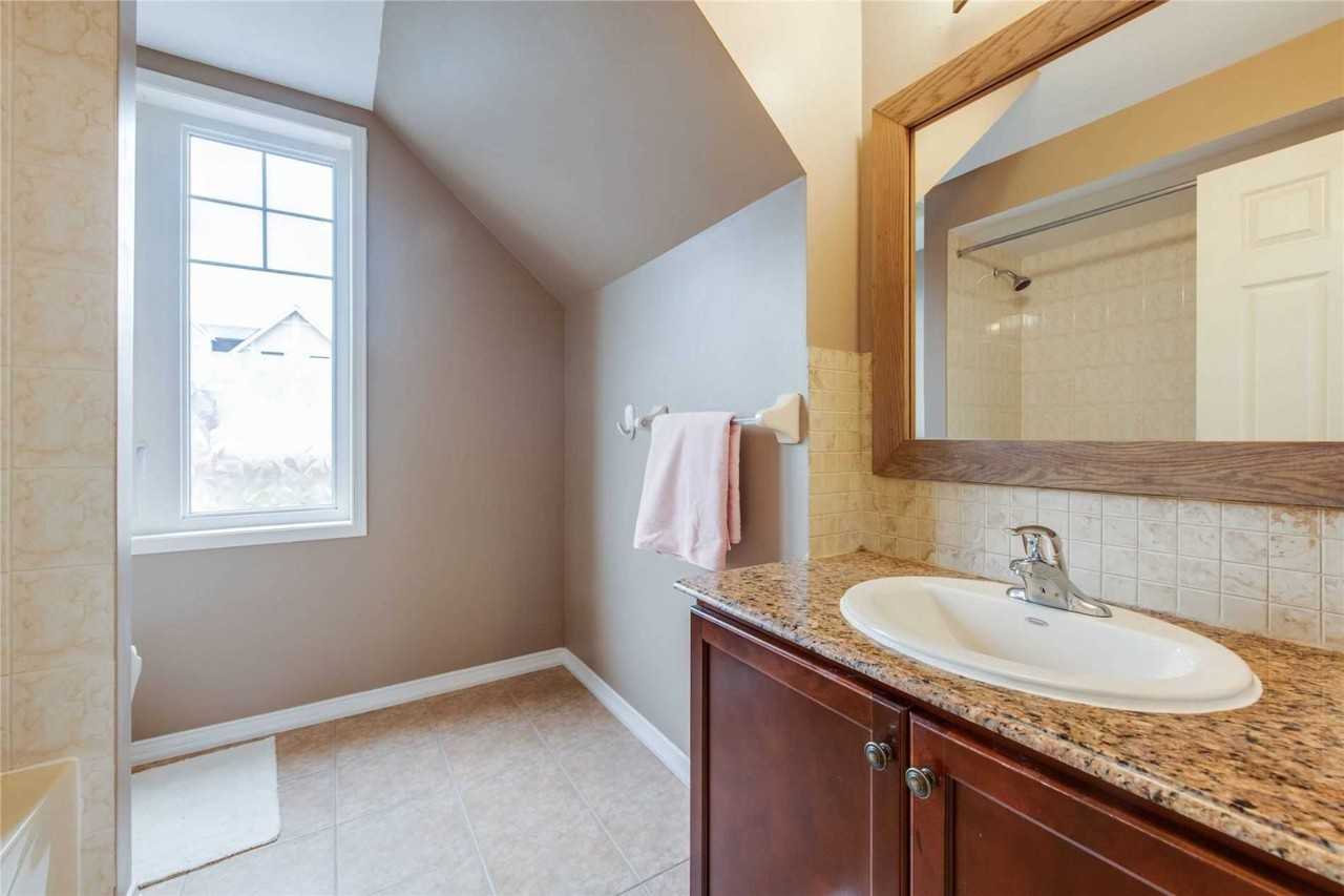 98 John Bell Crescent - Photo 6 of 23