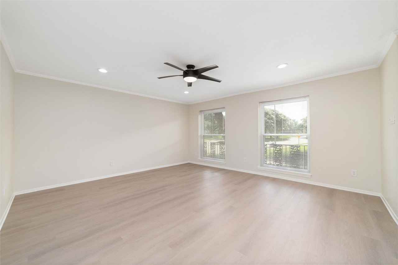 14345 Misty Meadow Ln - Photo 3 of 28