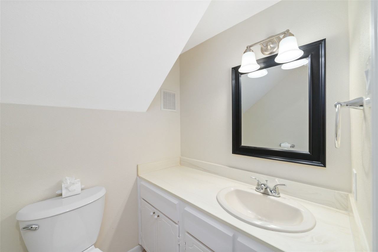 14345 Misty Meadow Ln - Photo 6 of 28