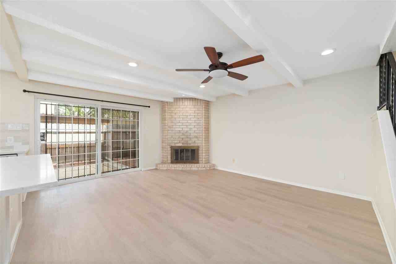 14345 Misty Meadow Ln - Photo 7 of 28