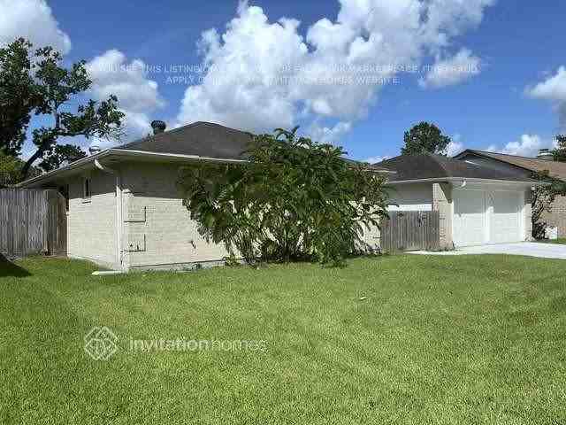 16223 Barcelona Dr - Photo 2 of 24