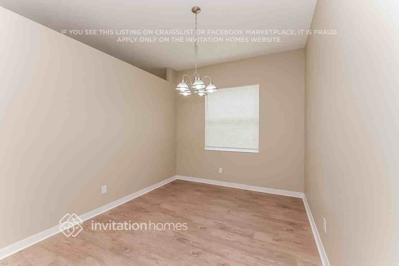 5407 Lexington Dr - Photo 5 of 17