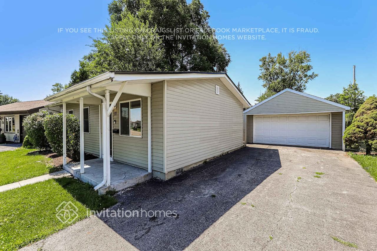 17 Concord Ave - Photo 4 of 18