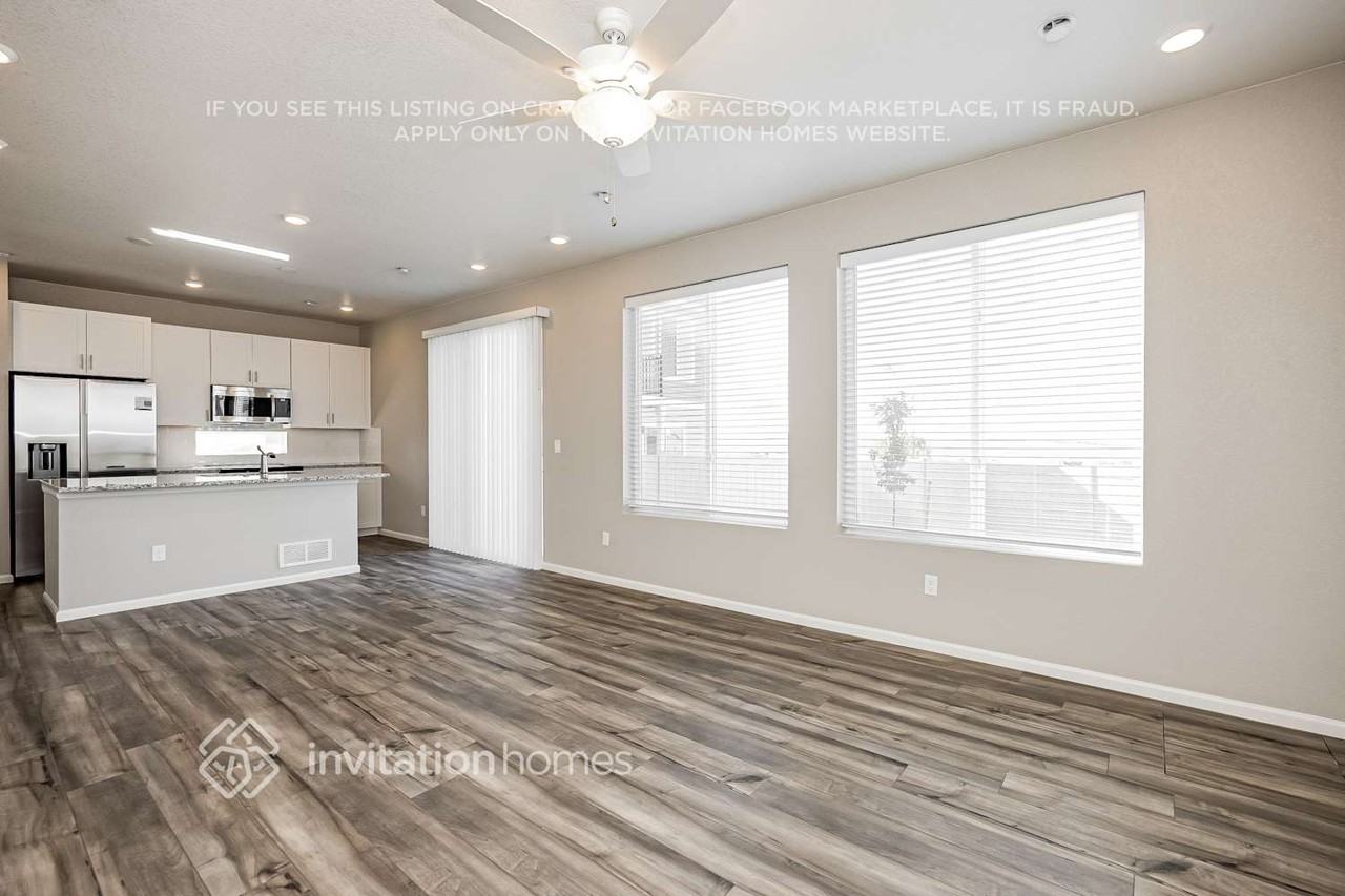5635 Bowerman Ln - Photo 5 of 18