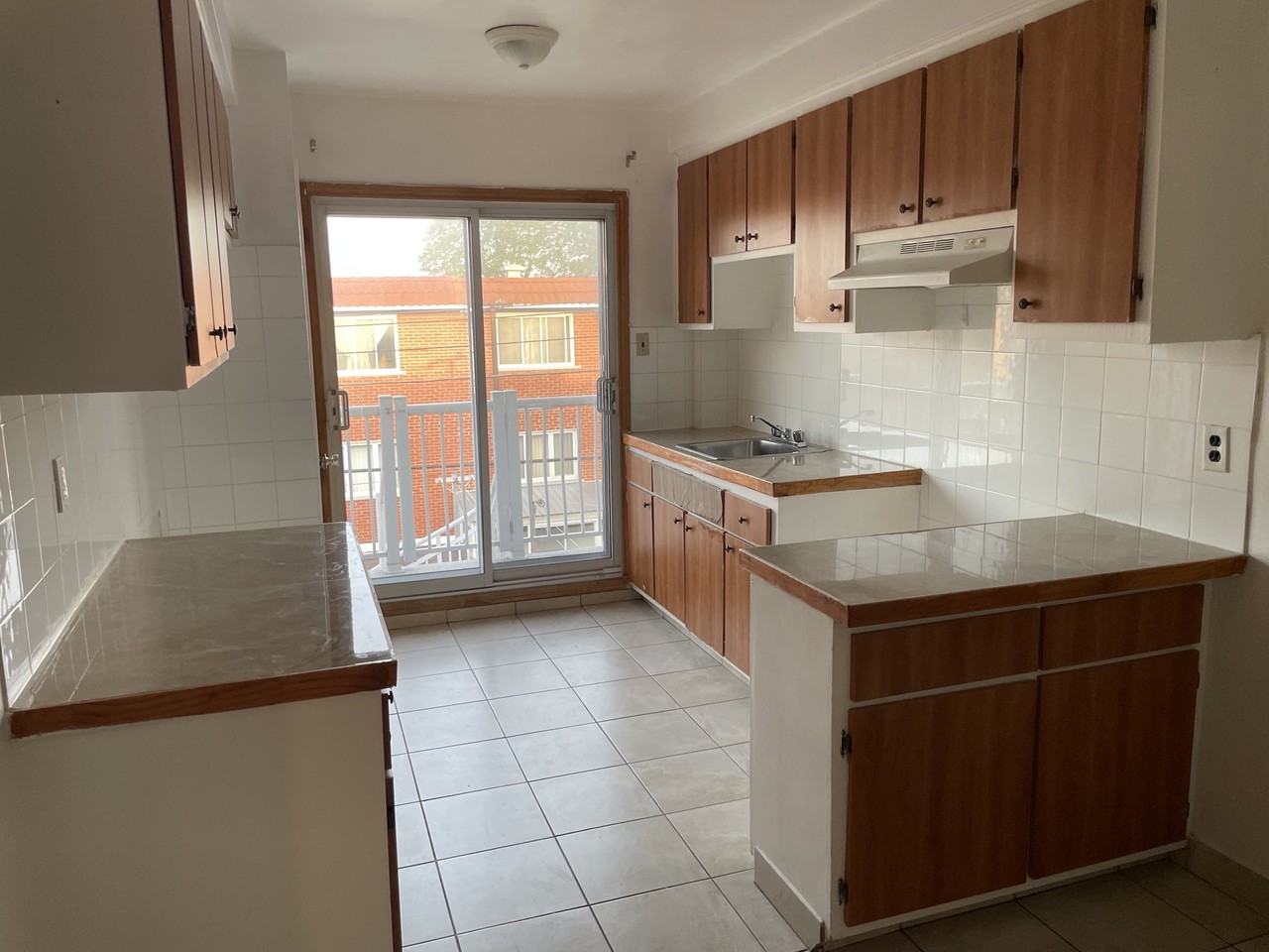 6246 Boulevard Lavoisier - Photo 2 of 15
