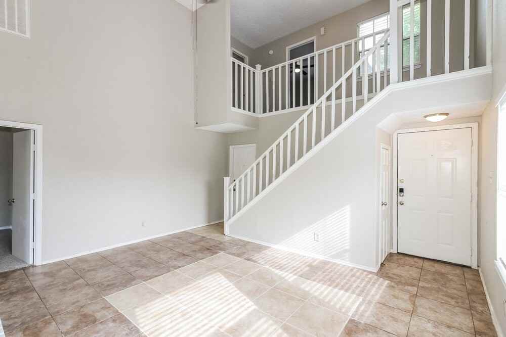 6042 Beaconridge Dr - Photo 4 of 17