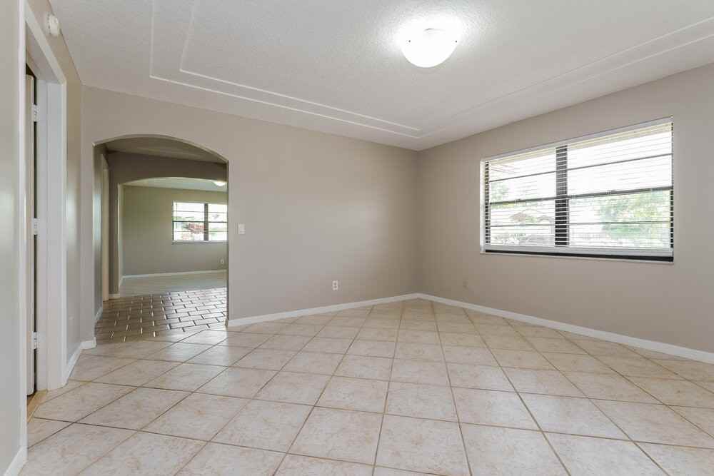 14480 Stirrup Ln - Photo 5 of 16