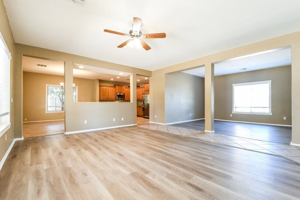 1081 E Horseshoe Dr - Photo 5 of 17