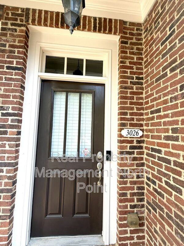 3026 Eltham Pl - Photo 3 of 43