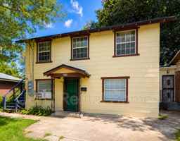 featured image of 531 W 27th St