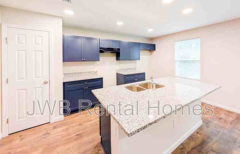 2021 Buckman St - Photo 2 of 16
