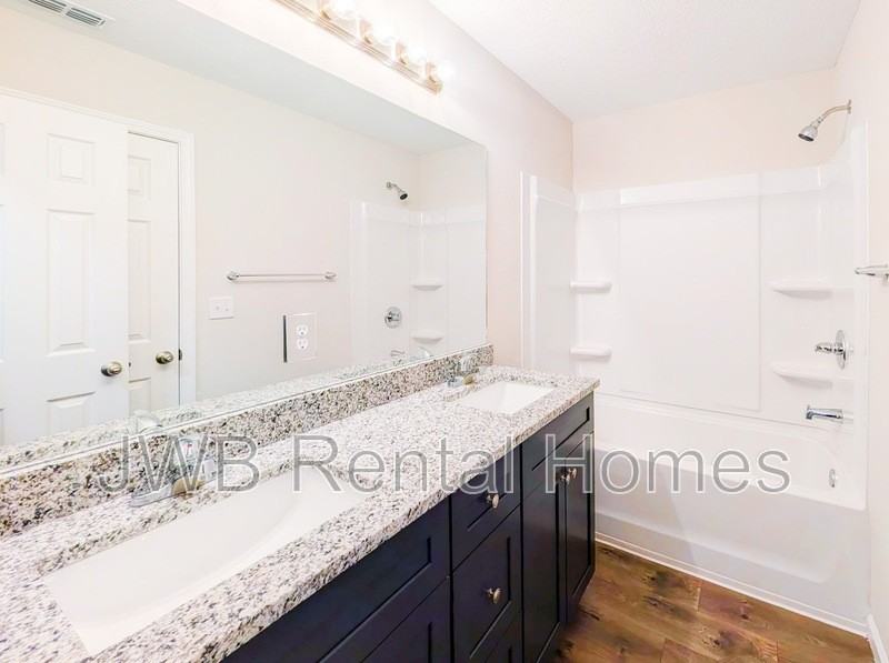 2021 Buckman St - Photo 7 of 16