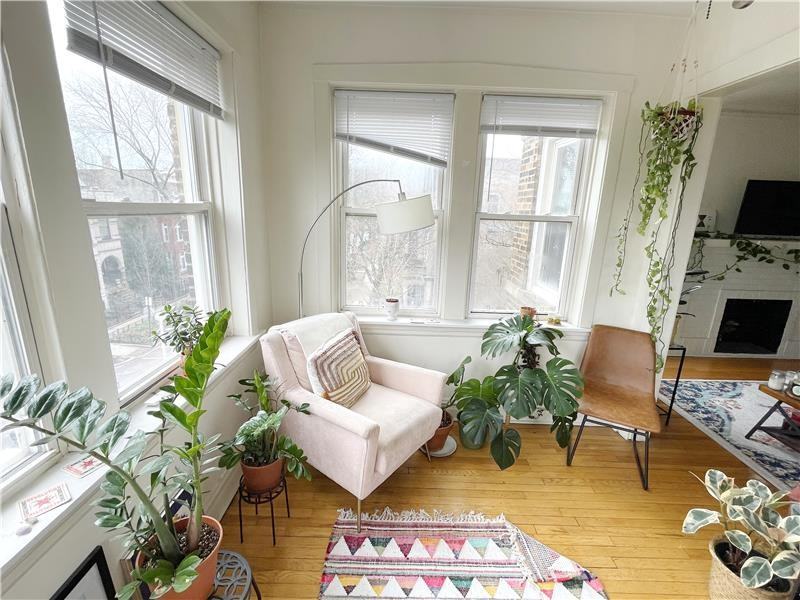 1100 N Hoyne Ave #2R - Photo 5 of 21