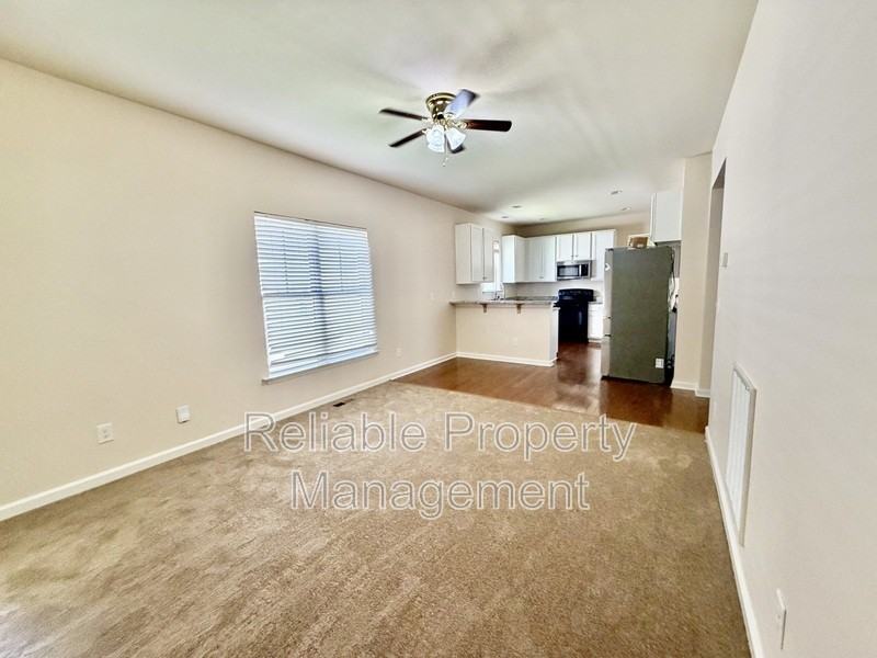 48 Salerno Dr - Photo 7 of 44