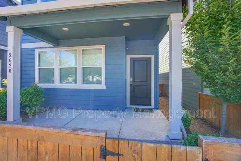 2620 Ne 117th Pl - Photo 3 of 35
