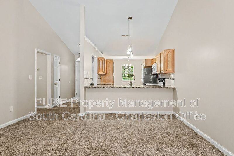 3372 Wayland Dr - Photo 4 of 21